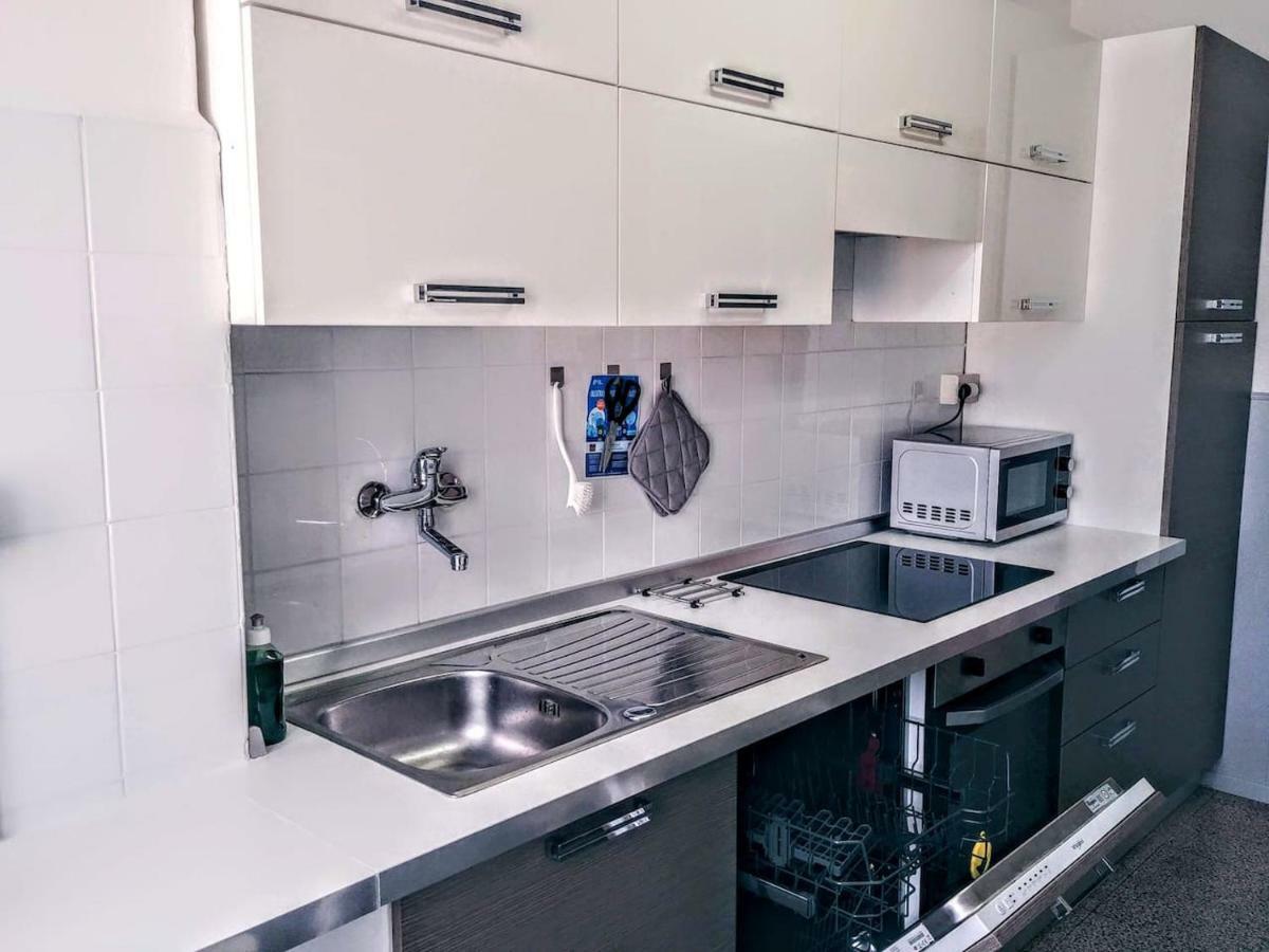Appartamento Con Terrazzo Zona Ospedale Civile Bréscia Exterior foto